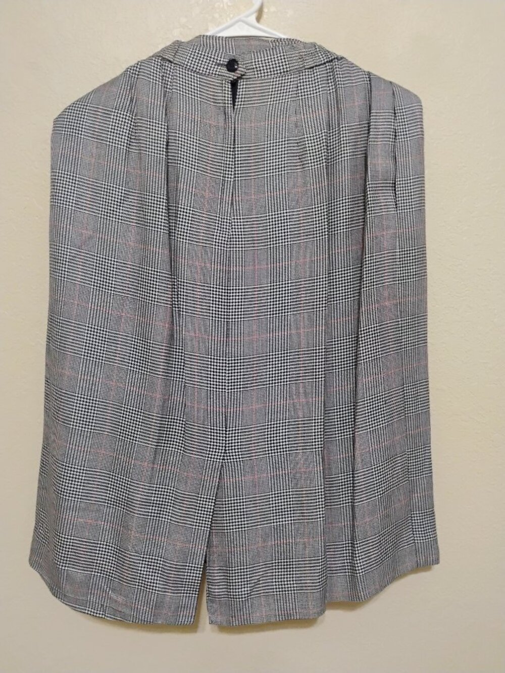 Worthington Size 10 Gray Plaid Skirt Suit Set Blazer Jacket - Picture 6 of 9